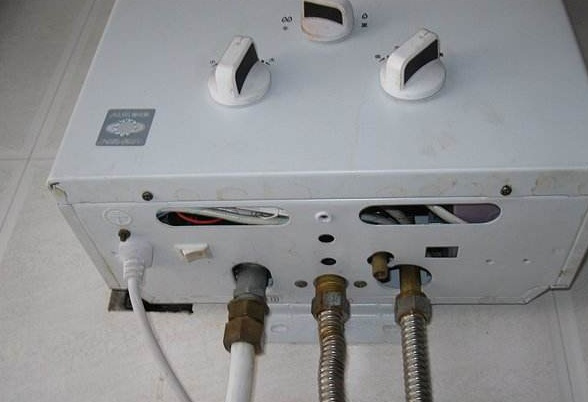 熱水器一般開(kāi)多少度最好?若是你選錯(cuò)了,浪費(fèi)電還減少它的壽命!